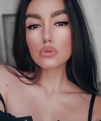 Строптивая малышка с неистовой страстью приглашает в гости. Готова исполнить все твои сокровенные желания и фантазии. Доверься мне, и ты не пожалеешь! 14940, 25 лет